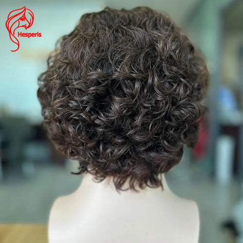 Coupe courte bouclée