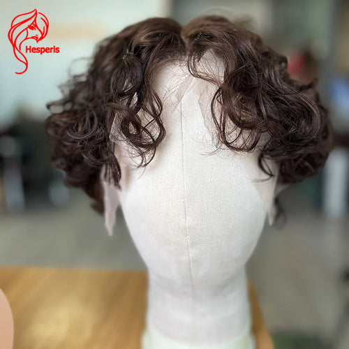Coupe courte bouclée