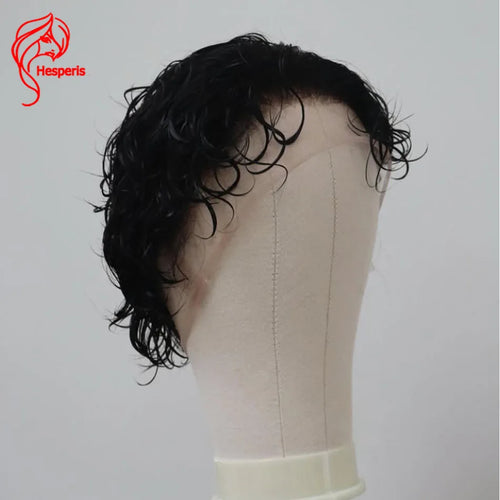 Coupe Pixie ondulée courte
