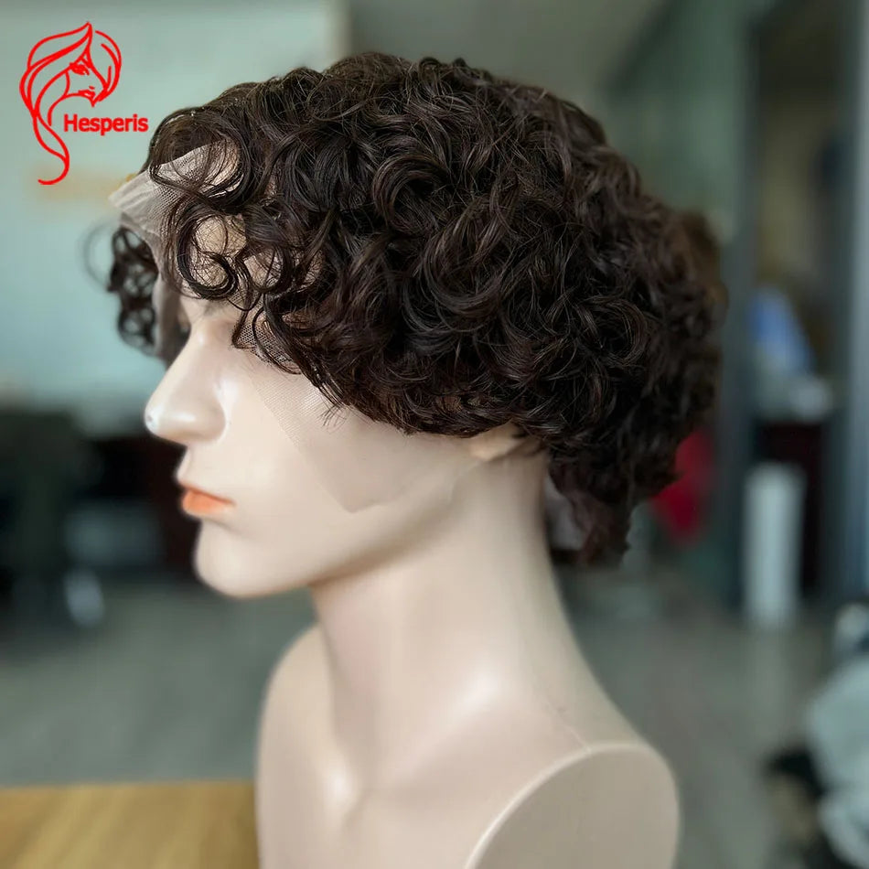 Coupe courte bouclée